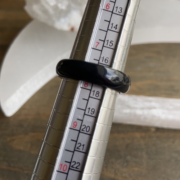 Black onyx carved ring band/colorful/fall vibes/bohemian - Picture 4 of 8